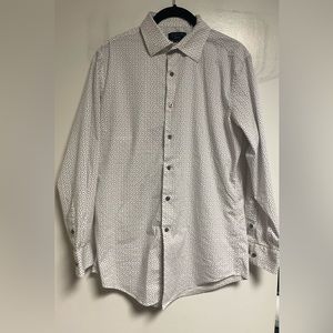Mens Alfani Slim Fit Dress Shirt. Size Medium
